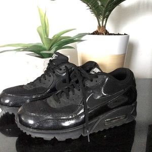 Nike Air Max Sneakers
